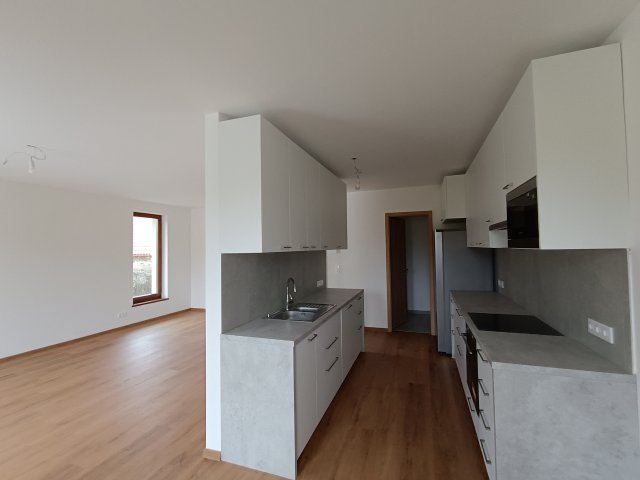 Eladó ikerház, Veszprémben 179 M Ft, 3+1 szobás