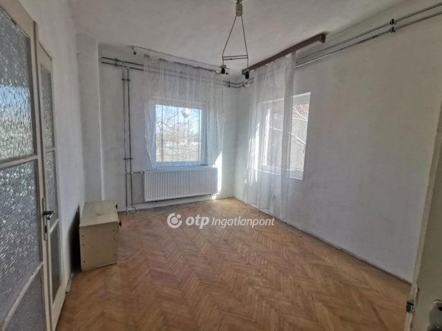 Eladó ikerház, Mélykúton 22.9 M Ft, 3 szobás