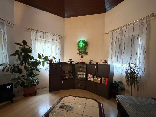 Eladó családi ház, Zalaszentlászlón 75 M Ft, 5 szobás