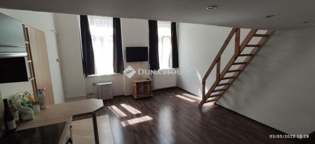 Eladó téglalakás, Budapesten, VI. kerületben 84.9 M Ft, 2 szobás