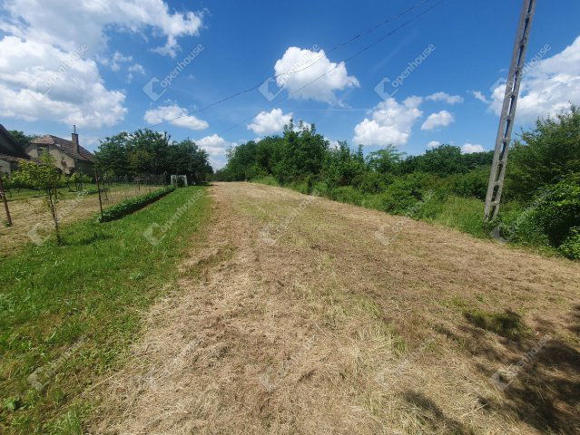 Eladó nyaraló, Csapiban 2.5 M Ft, 1 szobás / költözzbe.hu