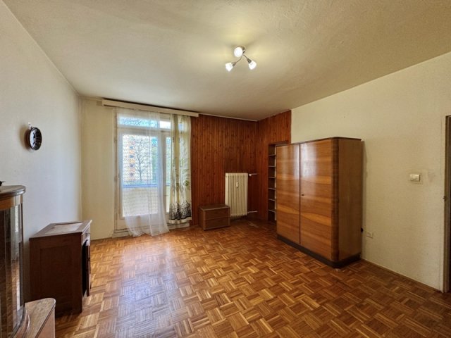 Kiadó panellakás, albérlet, Pécsett, Építők útján, 2 szobás