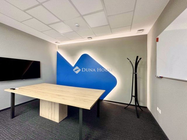 Eladó iroda, Pécsett 595 M Ft / költözzbe.hu