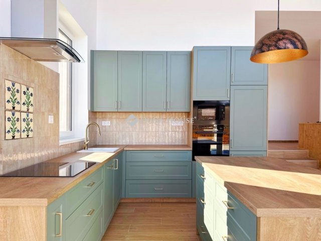 Eladó családi ház, Orfűn 134.9 M Ft, 4 szobás