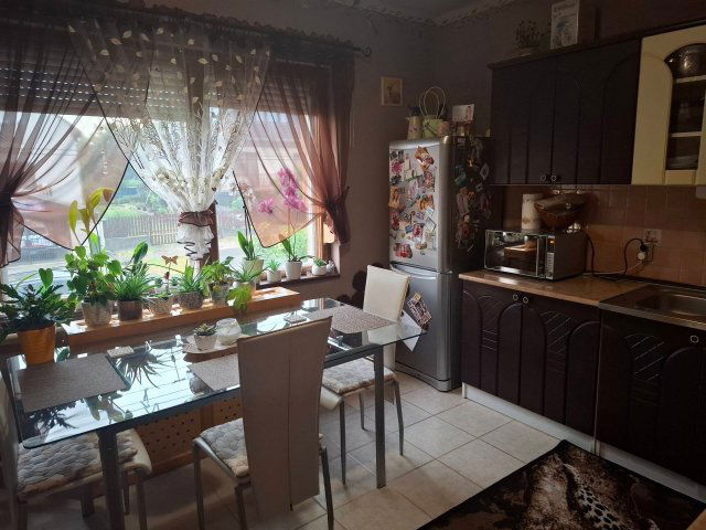 Eladó családi ház, Encsen 52.49 M Ft, 4 szobás