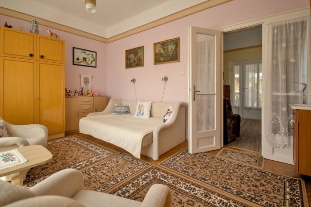 Eladó családi ház, Szegeden, Kristály utcában 96 M Ft, 4 szobás