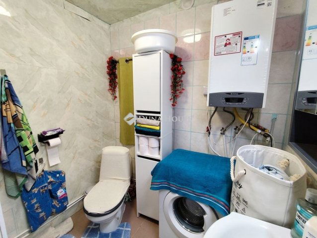 Eladó családi ház, Vecsésen 35 M Ft, 3 szobás