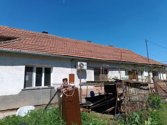 Eladó családi ház, Tiszavasváriban 16 M Ft, 3 szobás