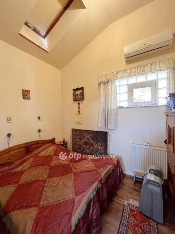Eladó családi ház, Budapesten, XV. kerületben 120 M Ft, 3 szobás