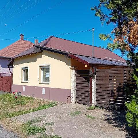 Eladó családi ház, Rakamazon 26.2 M Ft, 2+1 szobás