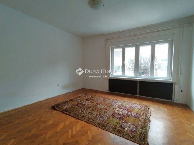 Eladó téglalakás, Szombathelyen 55 M Ft, 2 szobás