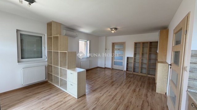 Eladó téglalakás, Budapesten, XVII. kerületben 89.9 M Ft
