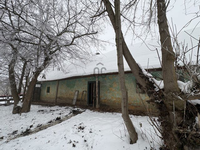 Eladó családi ház, Lajoskomáromban 5 M Ft, 3 szobás