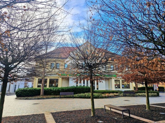 Kiadó iroda, Keszthelyen, Kossuth Lajos utcában 3610 E Ft / hó