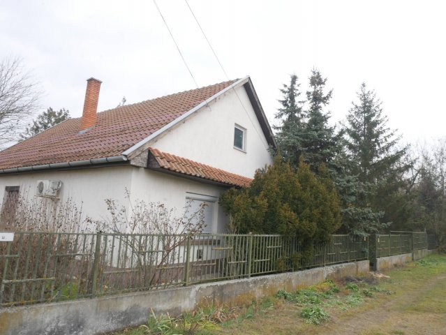 Eladó családi ház, Tápiószőlősön 37.5 M Ft, 3 szobás