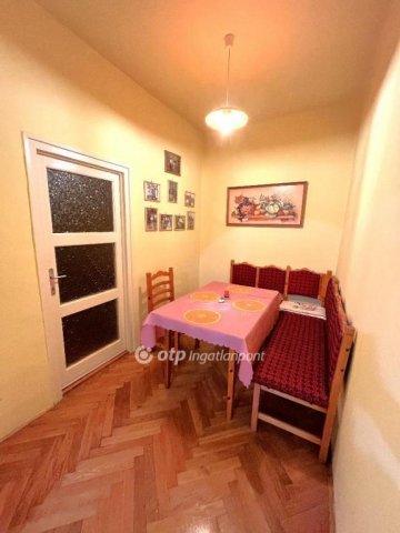 Eladó téglalakás, Salgótarjánban 16 M Ft, 3 szobás