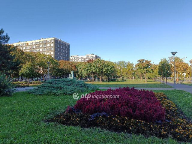 Eladó panellakás, Budapesten, XI. kerületben 71.9 M Ft, 2 szobás