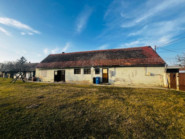 Eladó családi ház, Barcson 16.5 M Ft, 4 szobás