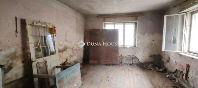 Eladó családi ház, Biatorbágyon 49.99 M Ft, 3 szobás