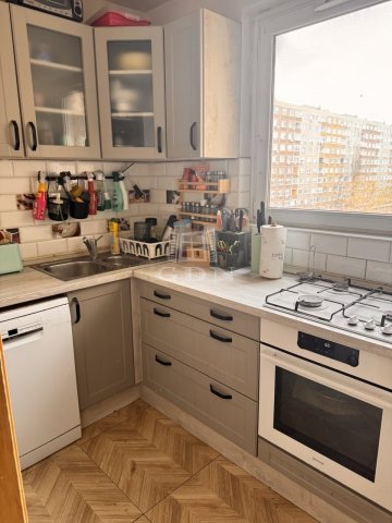 Eladó panellakás, Budapesten, III. kerületben 79.9 M Ft