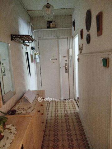 Eladó téglalakás, Pécsett 33.8 M Ft, 2 szobás