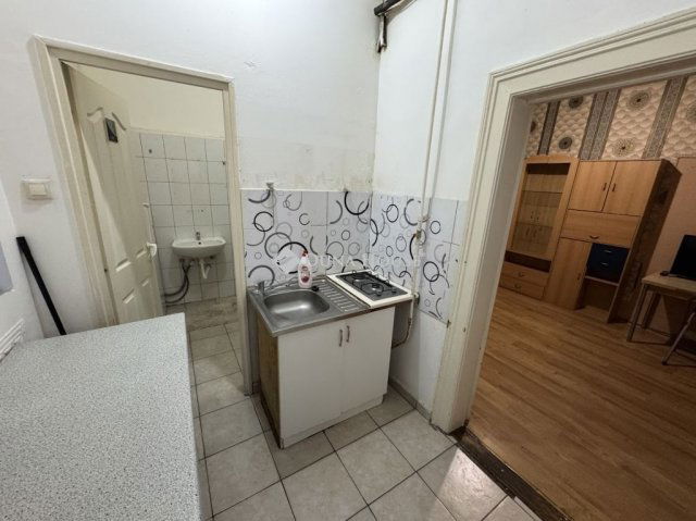 Eladó téglalakás, Budapesten, X. kerületben 27.9 M Ft, 1 szobás