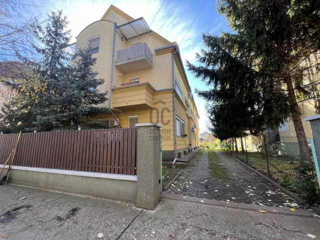 Eladó téglalakás, Debrecenben 89 M Ft, 4 szobás