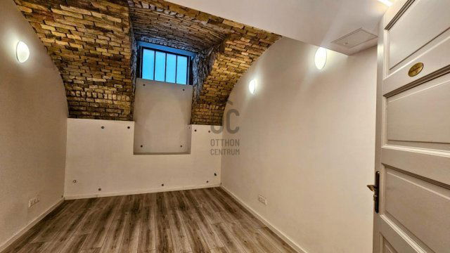 Eladó iroda, Budapesten, VI. kerületben 179 M Ft