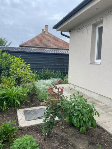 Eladó családi ház, Hajdúnánáson 125 M Ft, 4+1 szobás