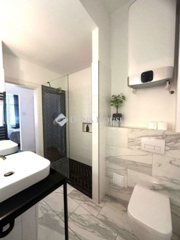 Eladó téglalakás, Budapesten, V. kerületben 159 M Ft, 2 szobás