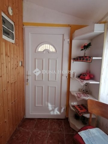 Eladó családi ház, Kökényen 52.8 M Ft, 3 szobás