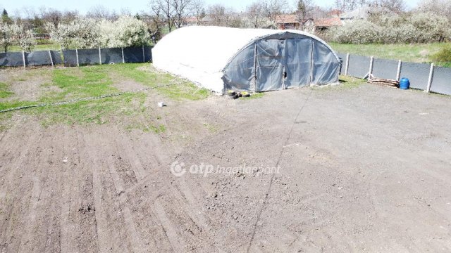 Eladó telek, Poroszlón 12 M Ft / költözzbe.hu