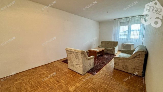 Eladó téglalakás, Kecskeméten 43.5 M Ft, 2 szobás