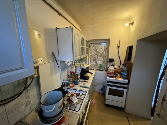 Eladó családi ház, Villánykövesden 17.5 M Ft, 5 szobás