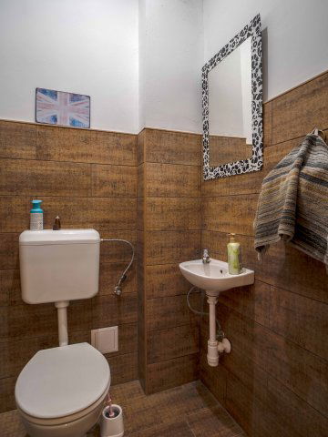 Eladó családi ház, Szekszárdon 39.9 M Ft, 3 szobás