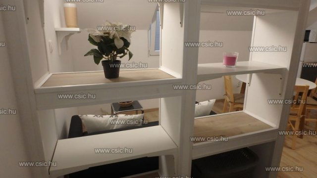 Eladó téglalakás, Budapesten, VI. kerületben 26.4 M Ft, 2 szobás
