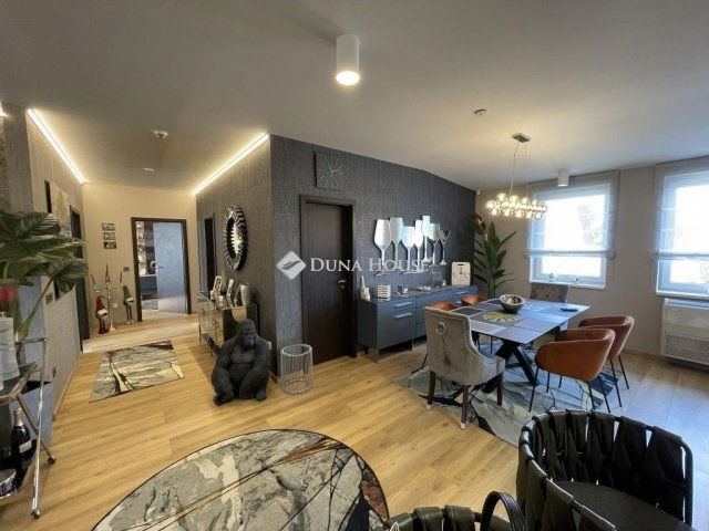 Kiadó téglalakás, albérlet, Kecskeméten 776 E Ft / hó