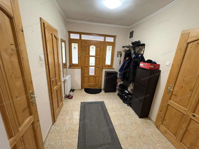 Eladó családi ház, Gyulán 69.99 M Ft, 4 szobás
