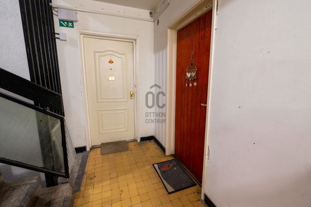 Eladó panellakás, Székesfehérvárott 44.9 M Ft, 2 szobás