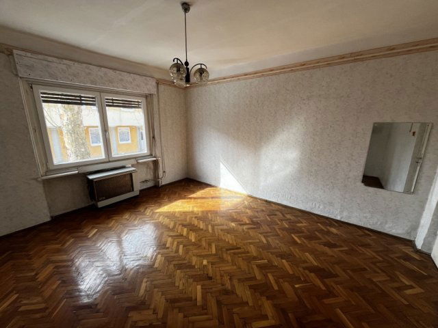 Eladó családi ház, Kaposváron, Gróf Apponyi Albert utcában