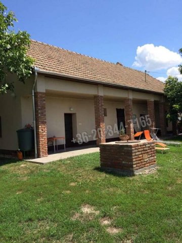 Eladó családi ház, Poroszlón 52 M Ft, 3 szobás