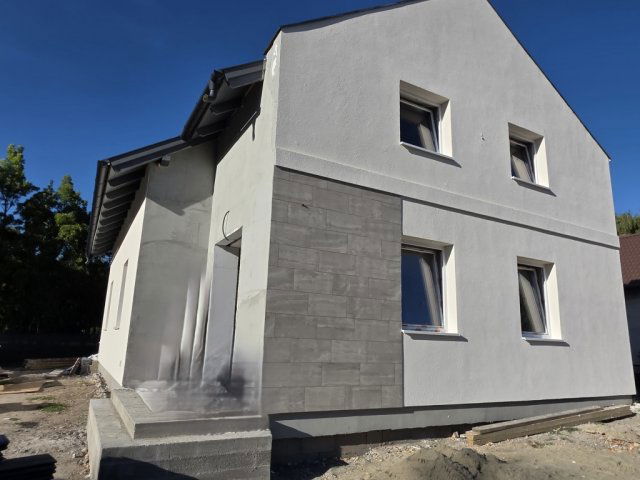 Eladó ikerház, Gárdonyban 90 M Ft, 2+3 szobás