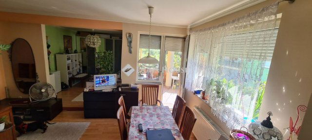 Eladó téglalakás, Szigetszentmiklóson 62.9 M Ft, 4 szobás