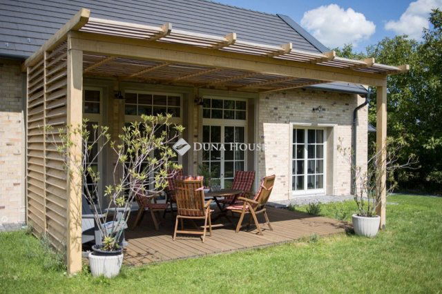 Eladó családi ház, Badacsonytomajon 285 M Ft, 4 szobás