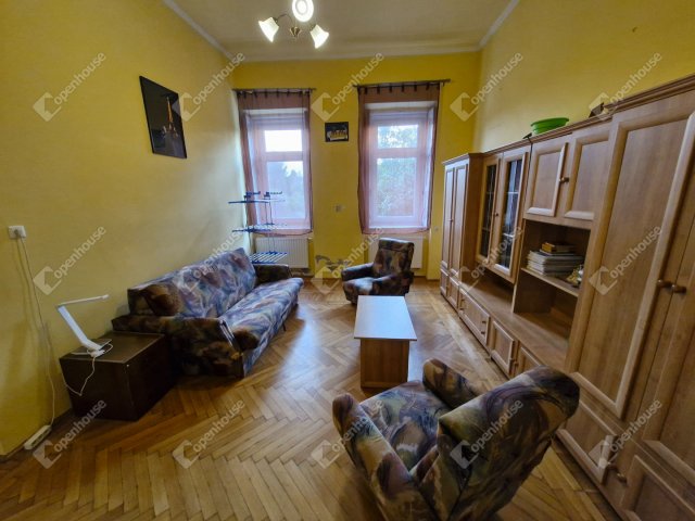 Eladó téglalakás, Nagykanizsán 64.5 M Ft, 6 szobás