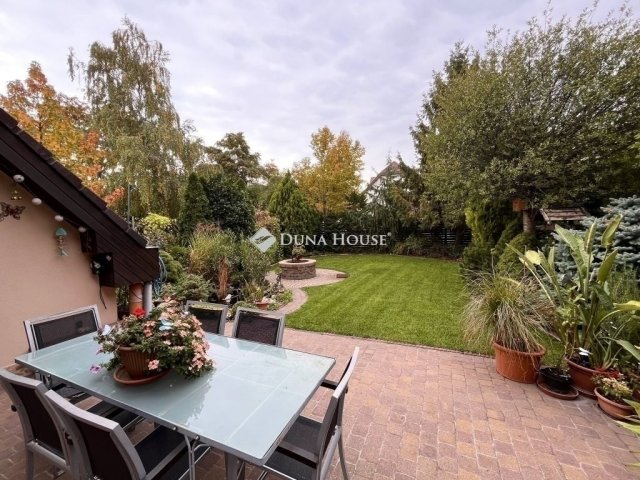 Eladó ikerház, Budapesten, XVIII. kerületben 145 M Ft, 4 szobás