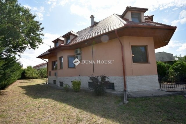 Eladó családi ház, Érden 224 M Ft, 6 szobás