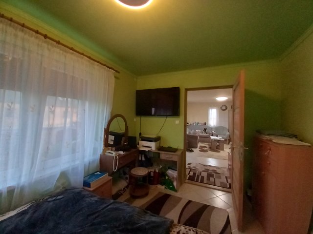 Eladó családi ház, Szentlőrincen 52 M Ft, 2 szobás