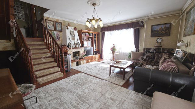 Eladó családi ház, Felsőzsolcán 89.9 M Ft, 6 szobás