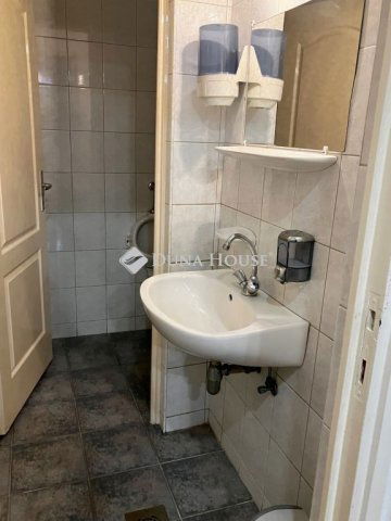 Eladó üzlethelyiség, Nyíregyházán 49 M Ft